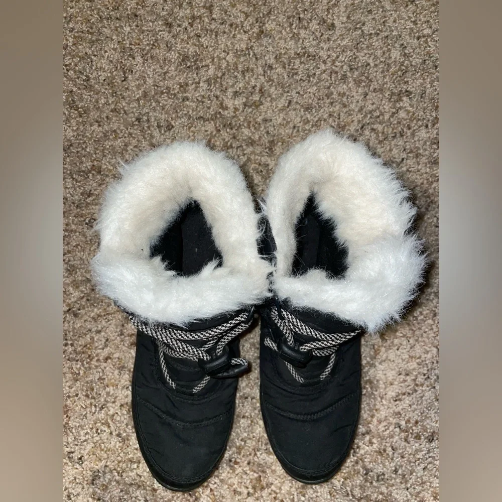 Sorel used waterproof